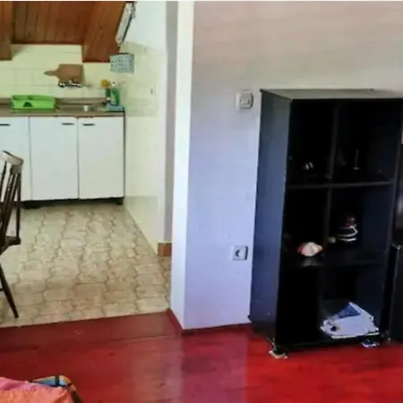 Beautiful 2-Bed Apartment In Cavtat Apartamento
