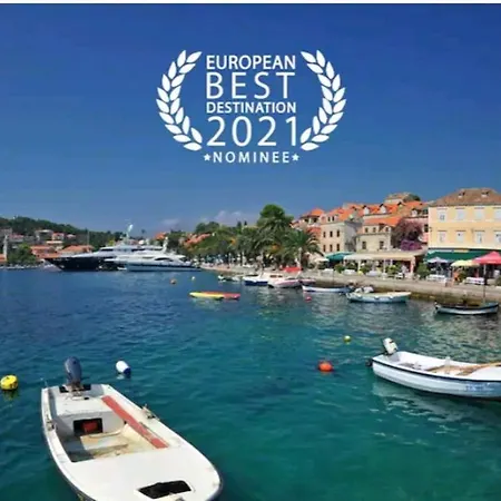 Beautiful 2-Bed Apartment In Cavtat
